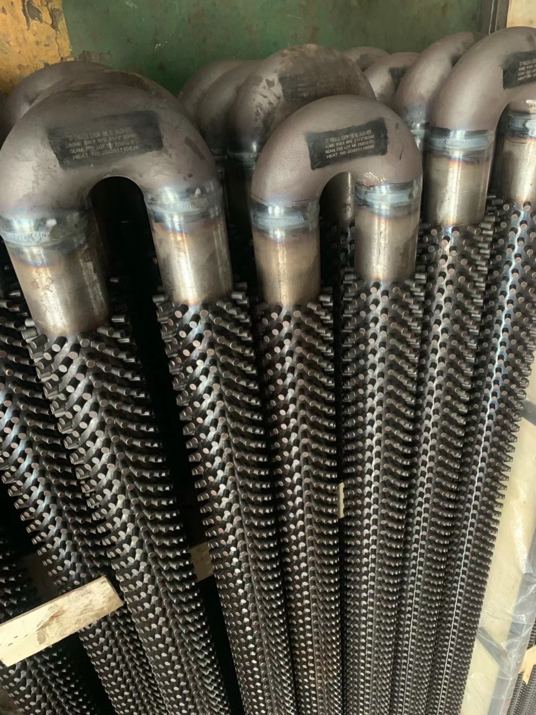 管子Φ63.5×4 ，材質(zhì)12Cr1MoVG，用于低溫再熱器